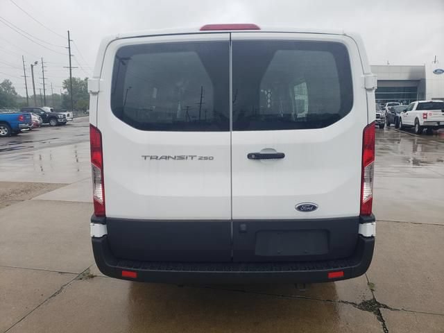 Used 2025 Ford Transit 250 Low Roof w/ Exterior Upgrade Package RWD image 5