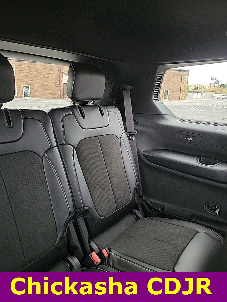 New 2025 Jeep Grand Cherokee L Altitude image 14