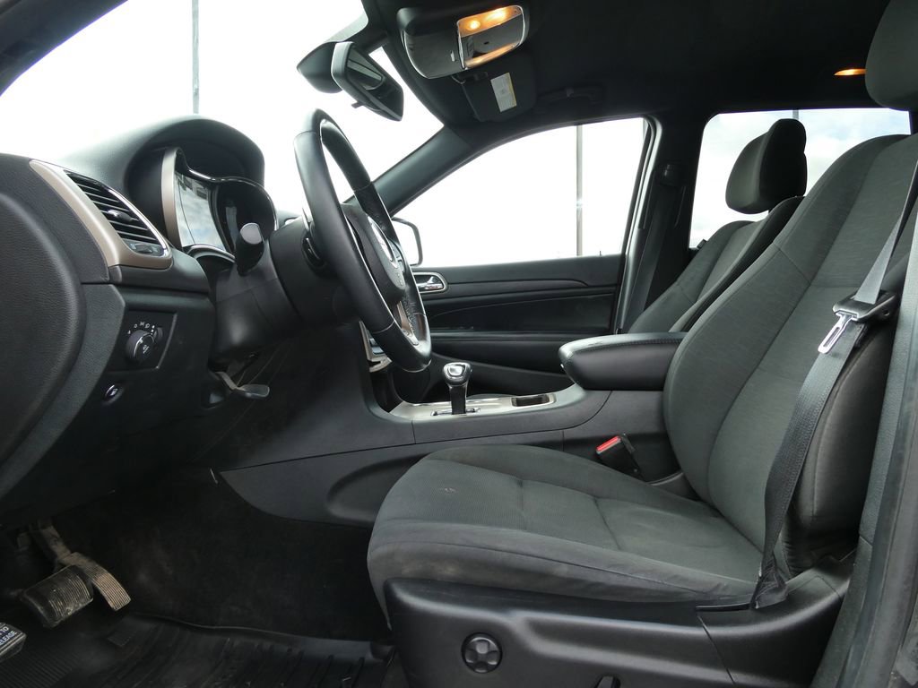 Used 2015 Jeep Grand Cherokee Laredo w/ Quick Order Package 23E AWD/4WD image 20