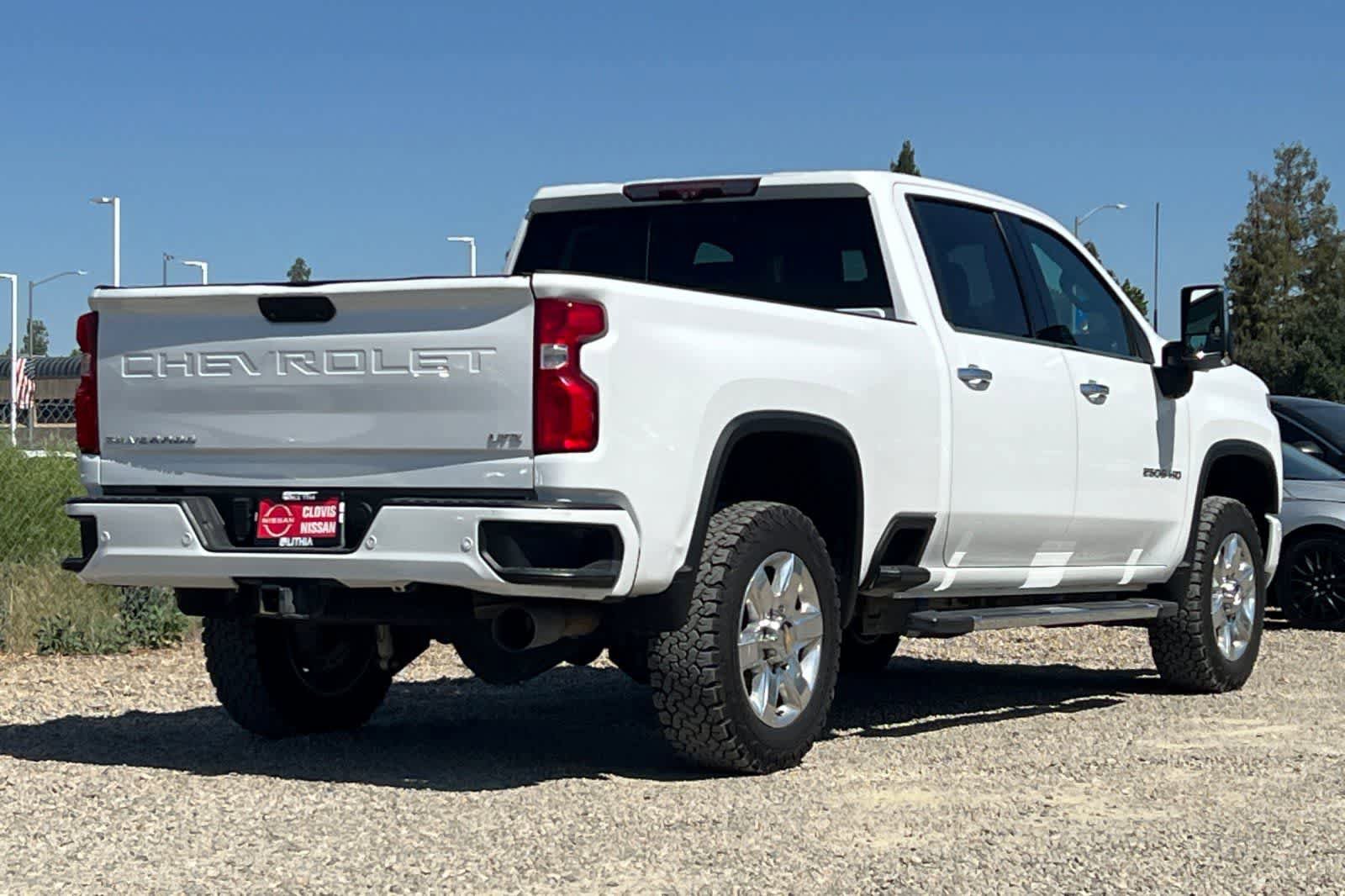 Used 2021 Chevrolet Silverado 2500 LTZ w/ Z71 Chrome Sport Edition AWD/4WD image 3