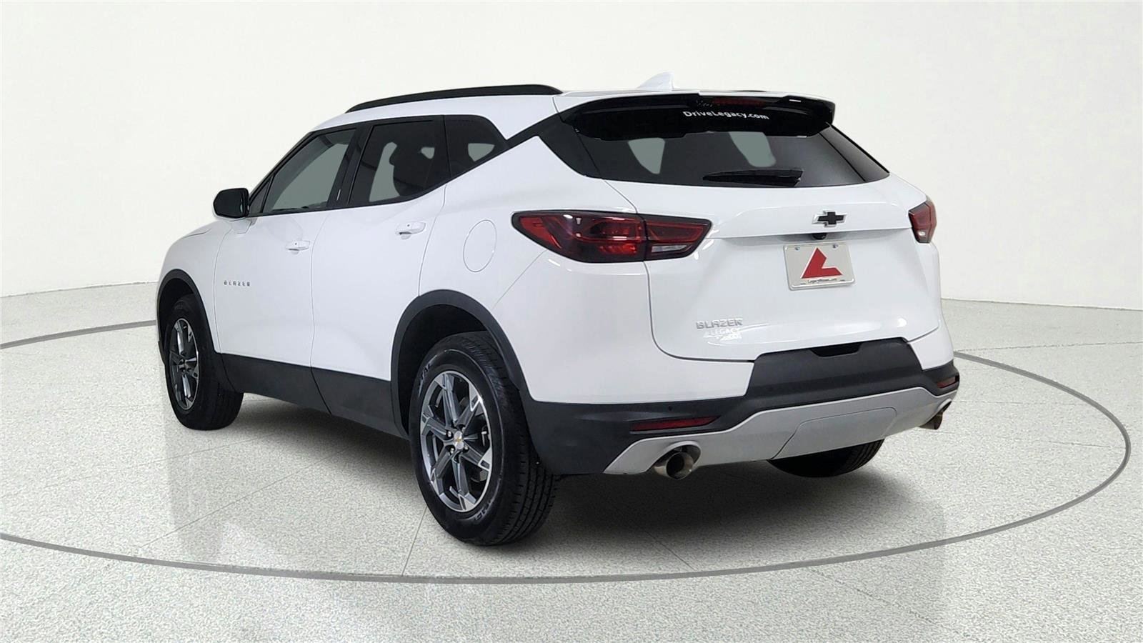 Used 2024 Chevrolet Blazer LT w/ Convenience Package image 4