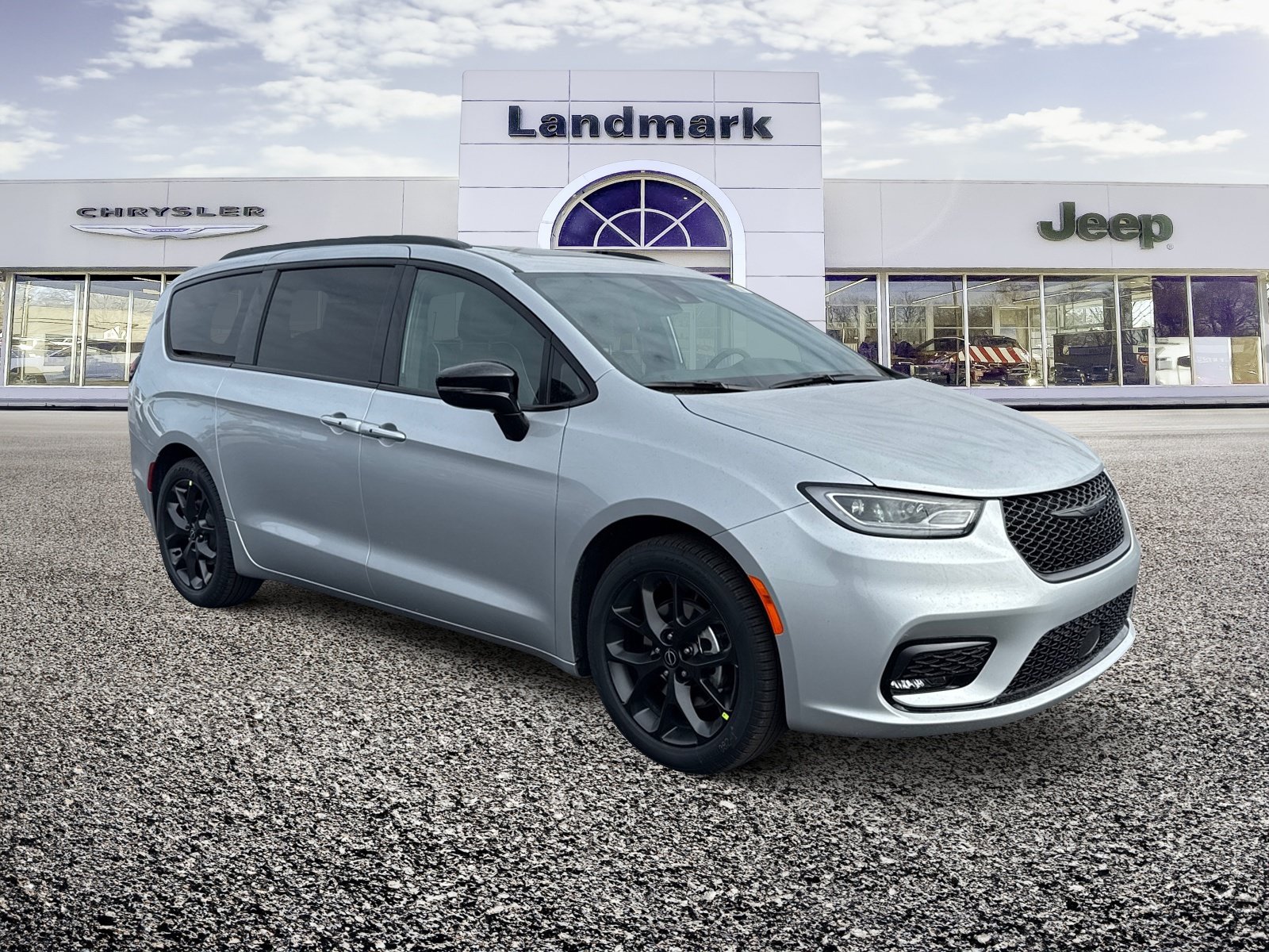 New 2026 Chrysler Pacifica Limited w/ S Appearance Package FWD image 1
