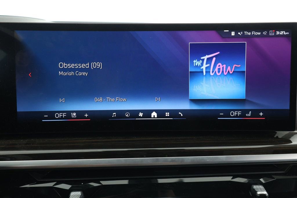 Used 2025 BMW X7 M60i image 15