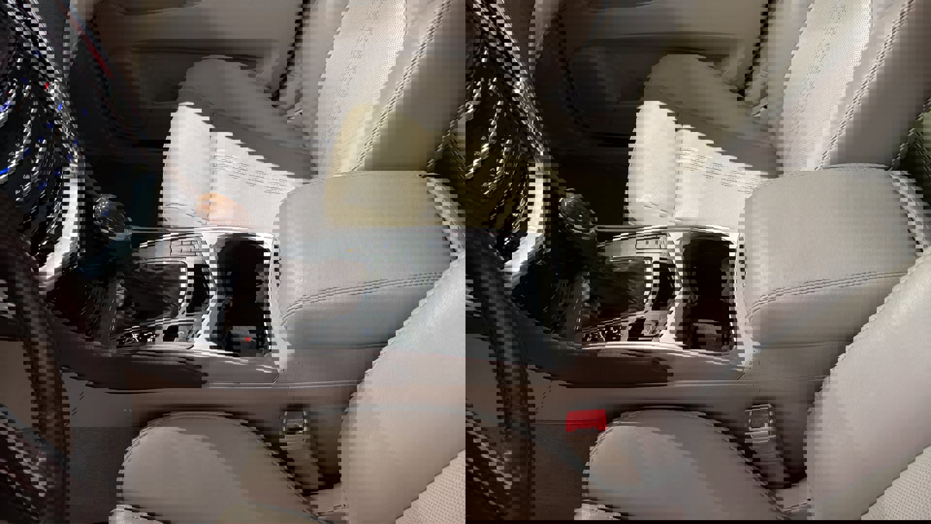 Used 2015 Cadillac SRX Luxury w/ Driver Awareness Package image 26