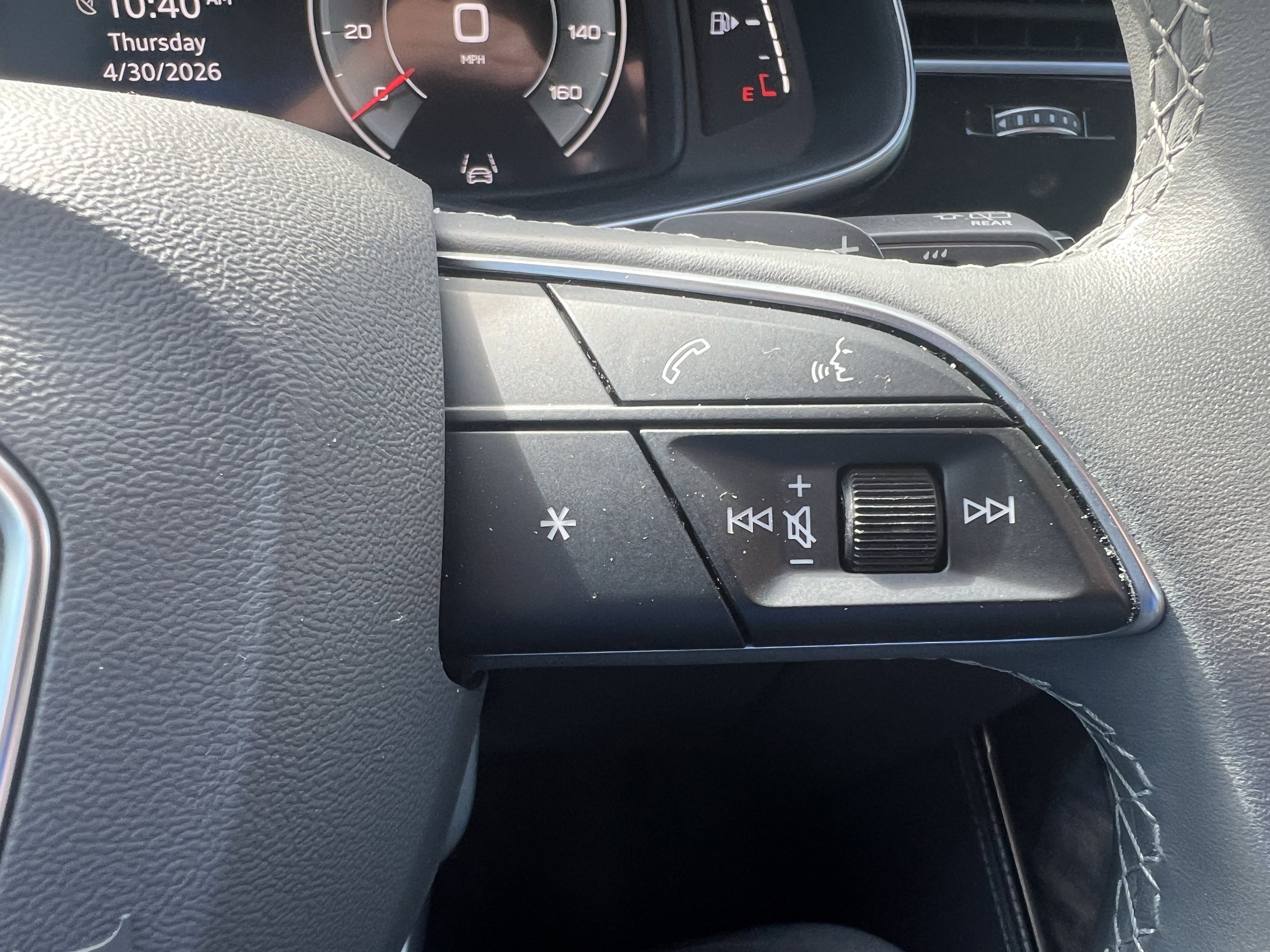 Used 2022 Audi Q8 Prestige AWD/4WD image 20