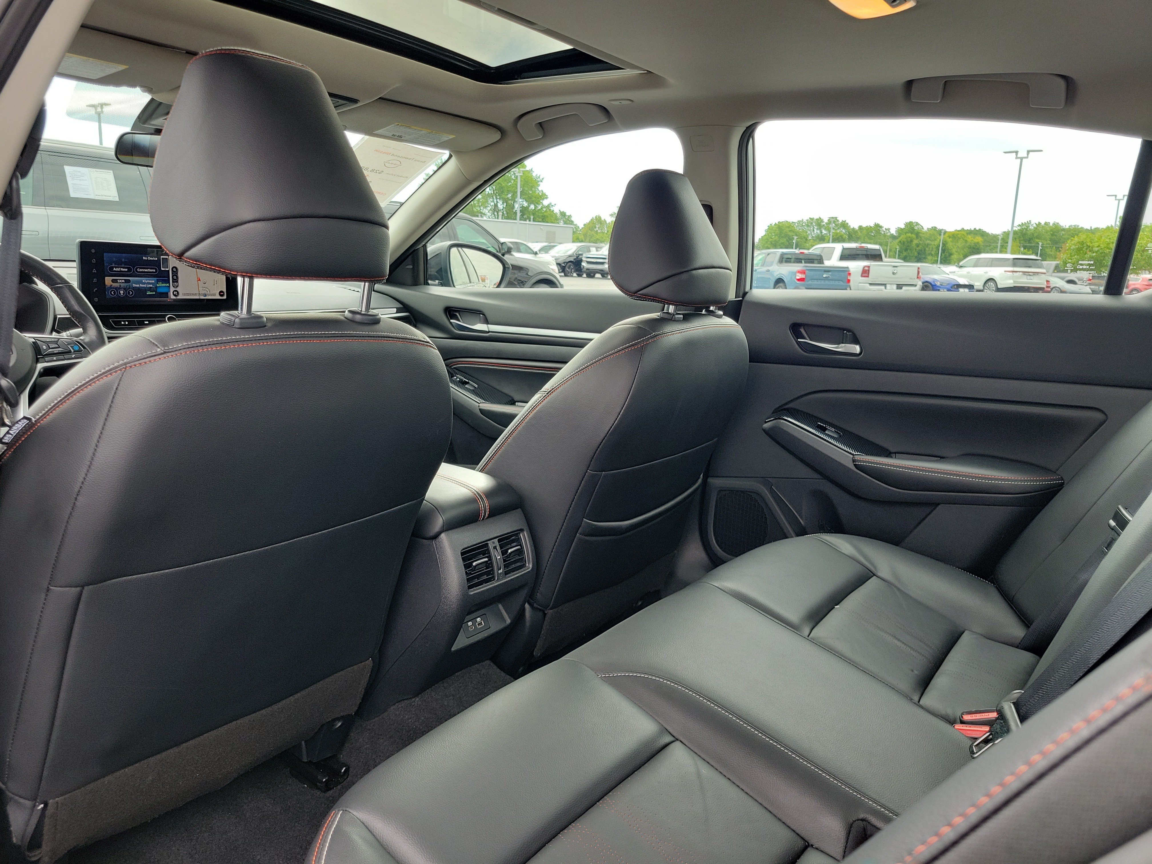 Certified 2023 Nissan Altima 2.0 SR FWD image 14