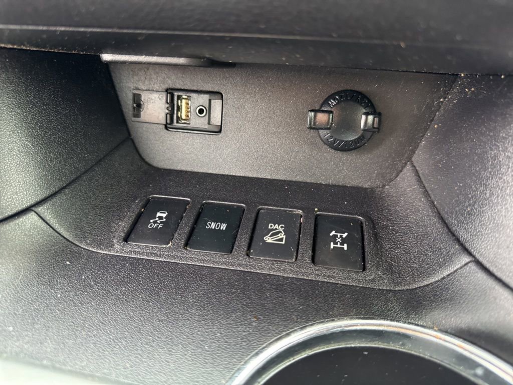Used 2016 Toyota Highlander XLE AWD/4WD image 26