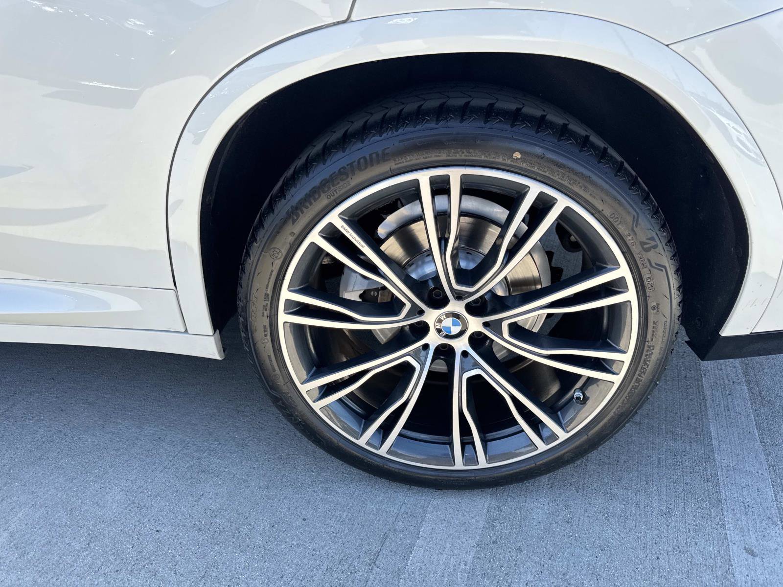 Used 2023 BMW X4 xDrive30i w/ M Sport Package image 6