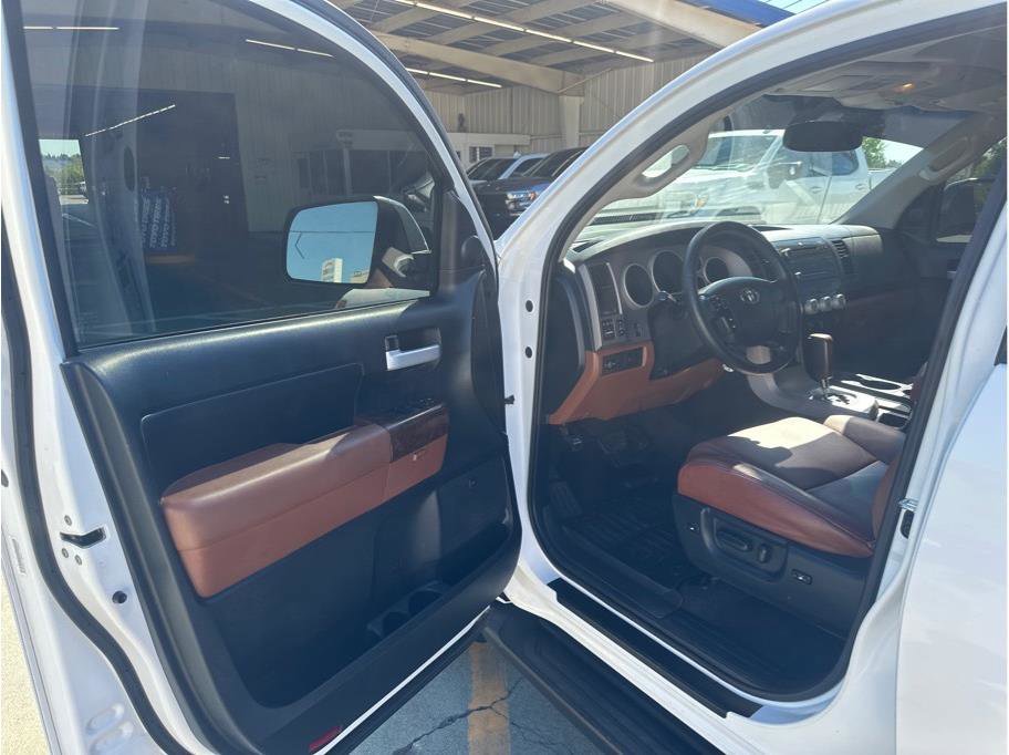 Used 2013 Toyota Tundra Limited image 13