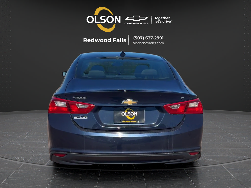 Used 2017 Chevrolet Malibu LT FWD image 4