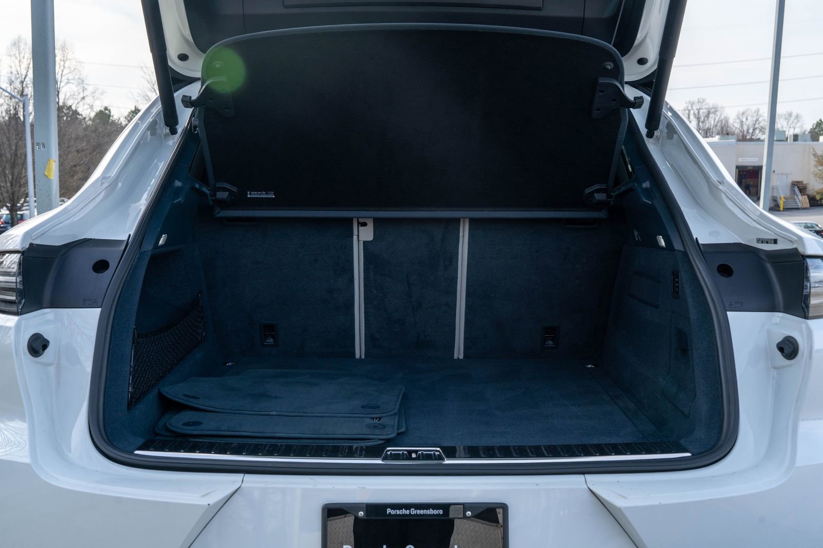 Certified 2023 Porsche Cayenne Turbo image 16