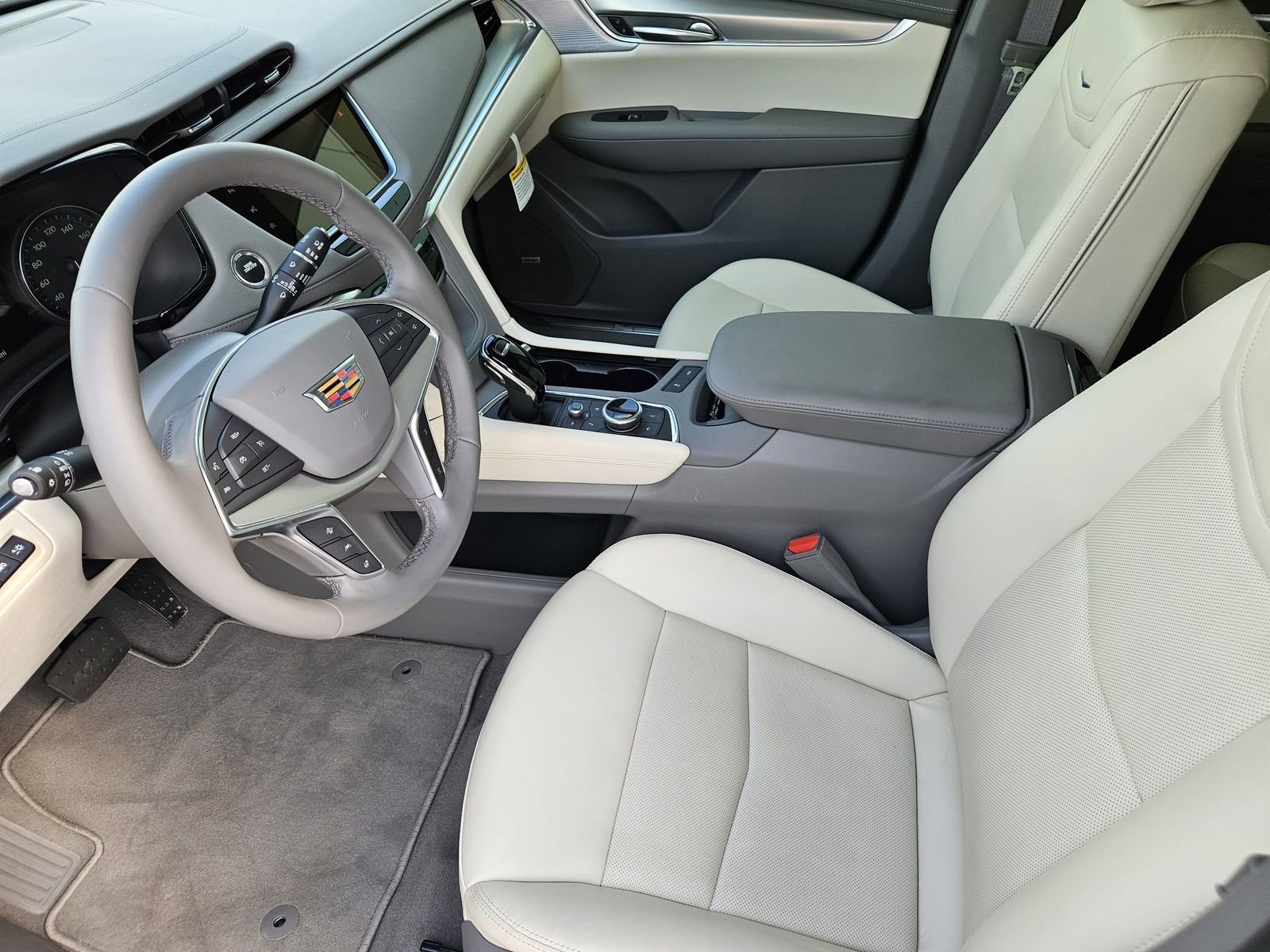 New 2026 Cadillac XT5 Premium Luxury w/ Driver Assist Package FWD image 15