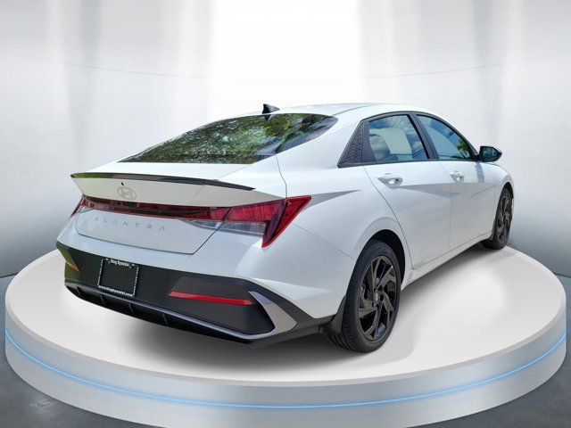 New 2026 Hyundai Elantra Sport FWD image 4