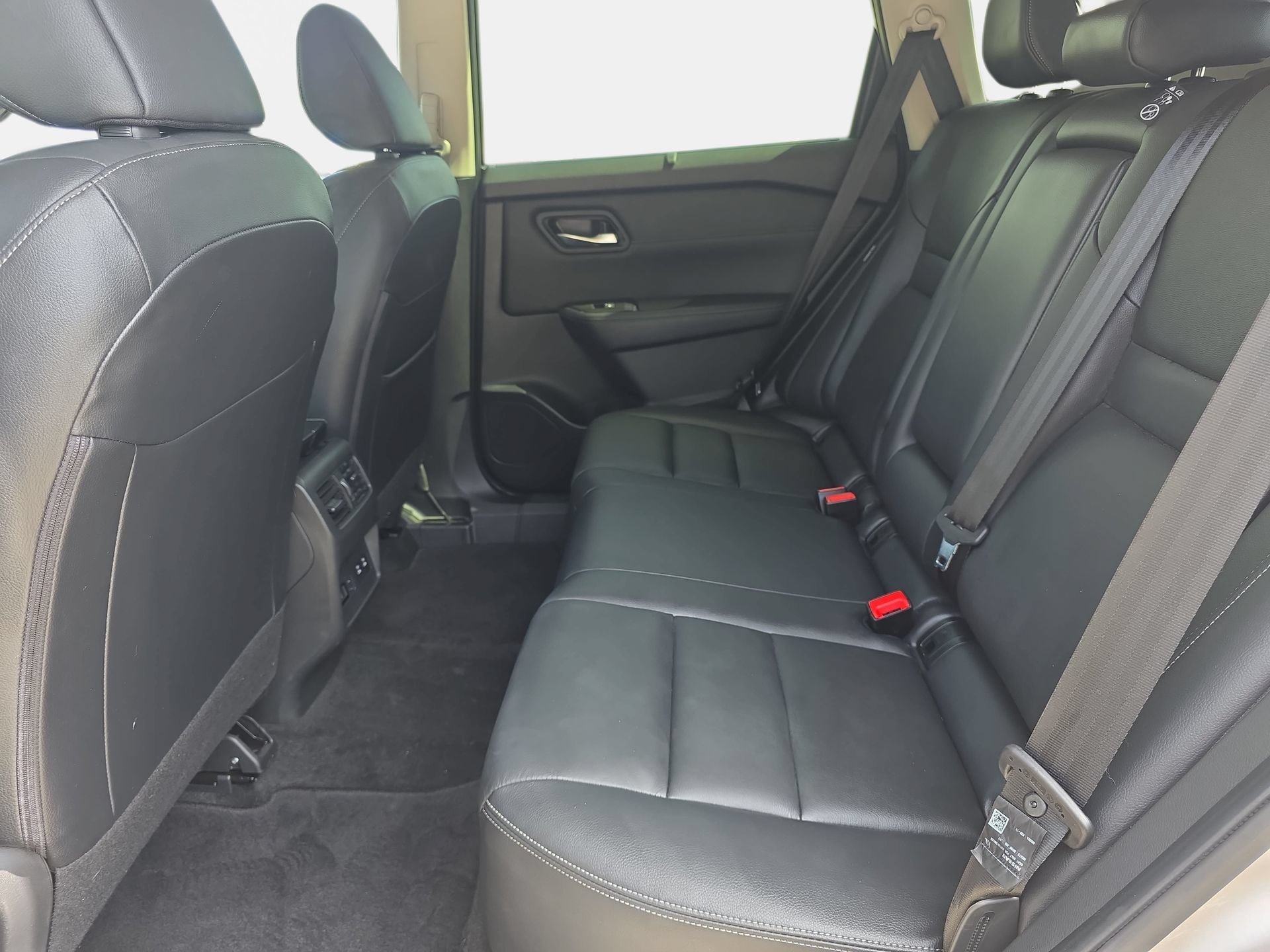 Used 2024 Nissan Rogue SL w/ SL Premium Package AWD/4WD image 14