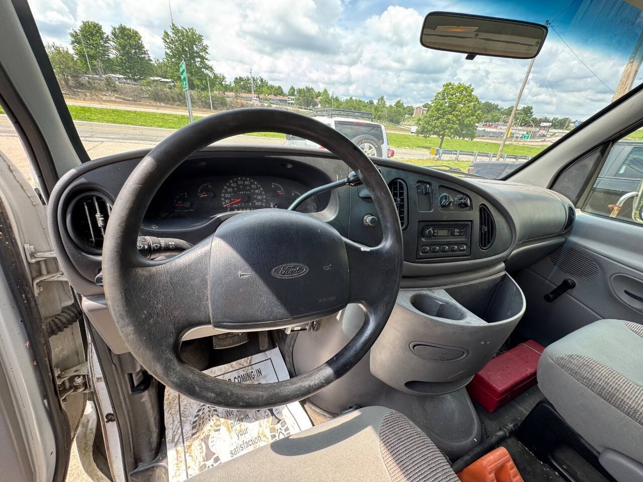 Used 1998 Ford E-350 and Econoline 350 RWD image 15