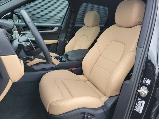 New 2026 Porsche Cayenne E-Hybrid AWD/4WD image 5