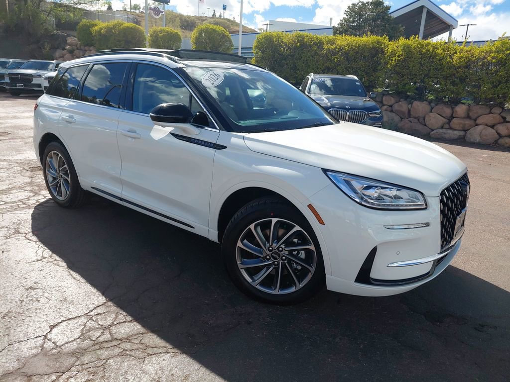 New 2026 Lincoln Corsair Grand Touring AWD/4WD image 1