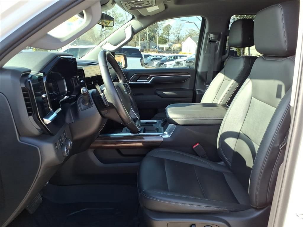 Used 2023 Chevrolet Silverado 1500 RST w/ Rally Edition image 16