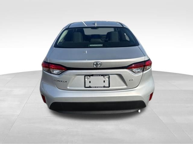 New 2026 Toyota Corolla LE FWD image 4