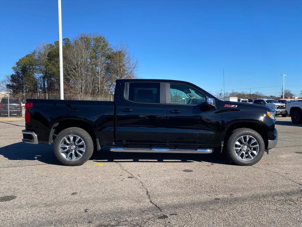 New 2026 Chevrolet Silverado 1500 LT w/ Z71 Off-Road Package image 2