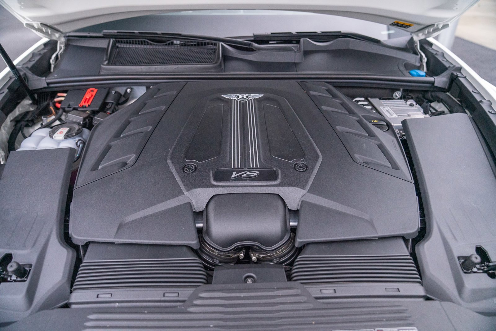 Used 2022 Bentley Bentayga image 30