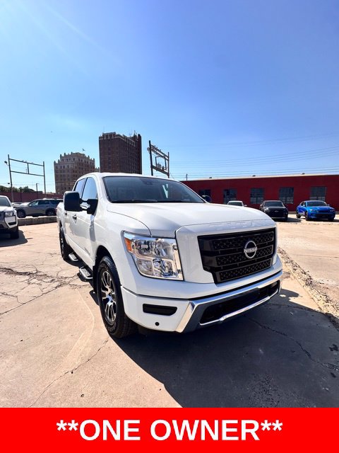 Certified 2024 Nissan Titan SV w/ SV Convenience Package RWD image 3