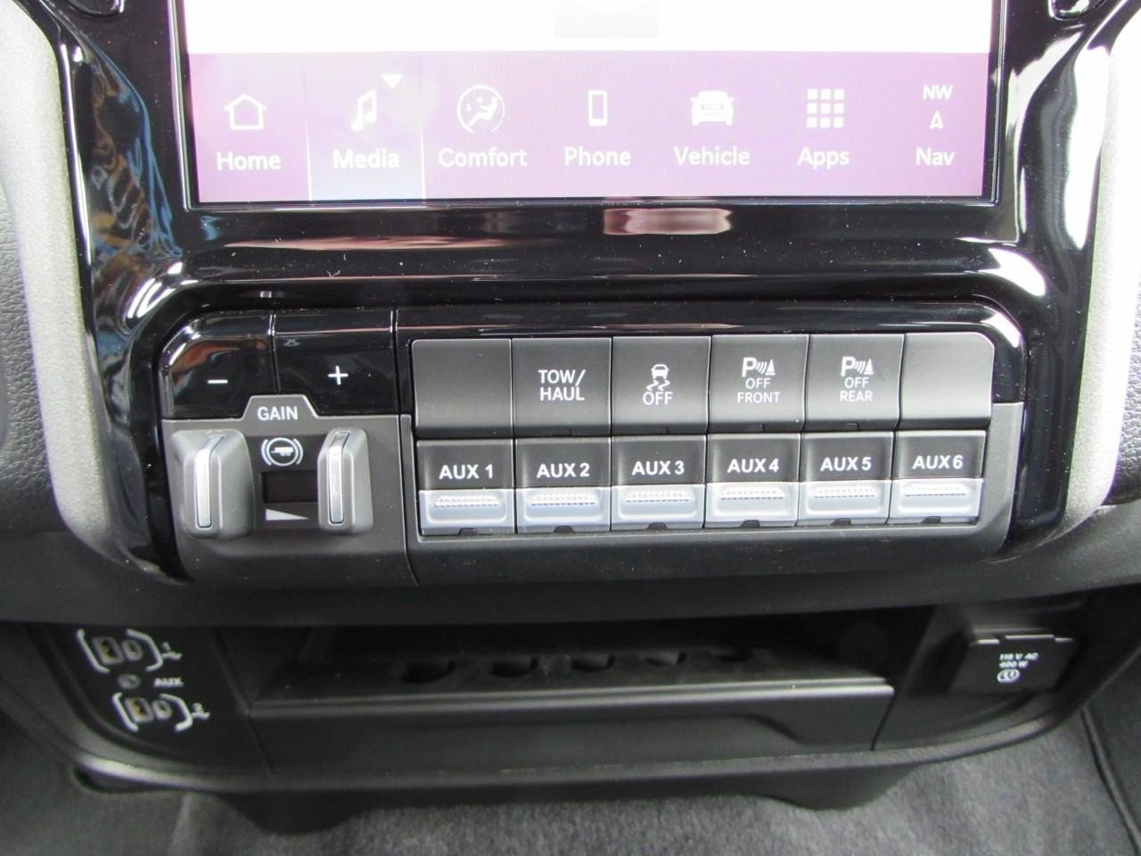 New 2026 RAM 2500 Tradesman AWD/4WD image 28