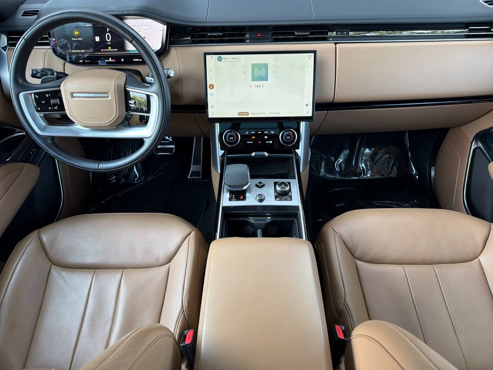 Used 2023 Land Rover Range Rover Long Wheelbase SE AWD/4WD image 12