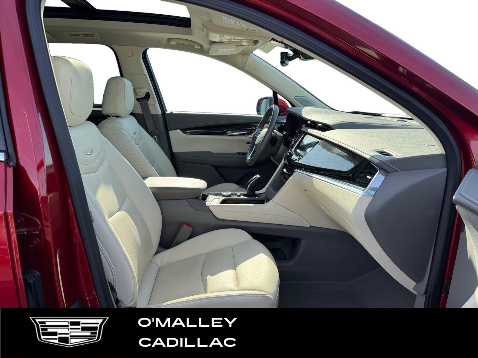 Certified 2023 Cadillac XT6 Premium Luxury w/ LPO, Floor Liner Package AWD/4WD image 14