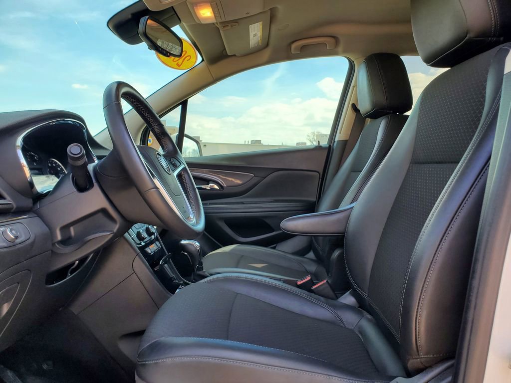 Used 2020 Buick Encore Preferred w/ Safety Package image 15