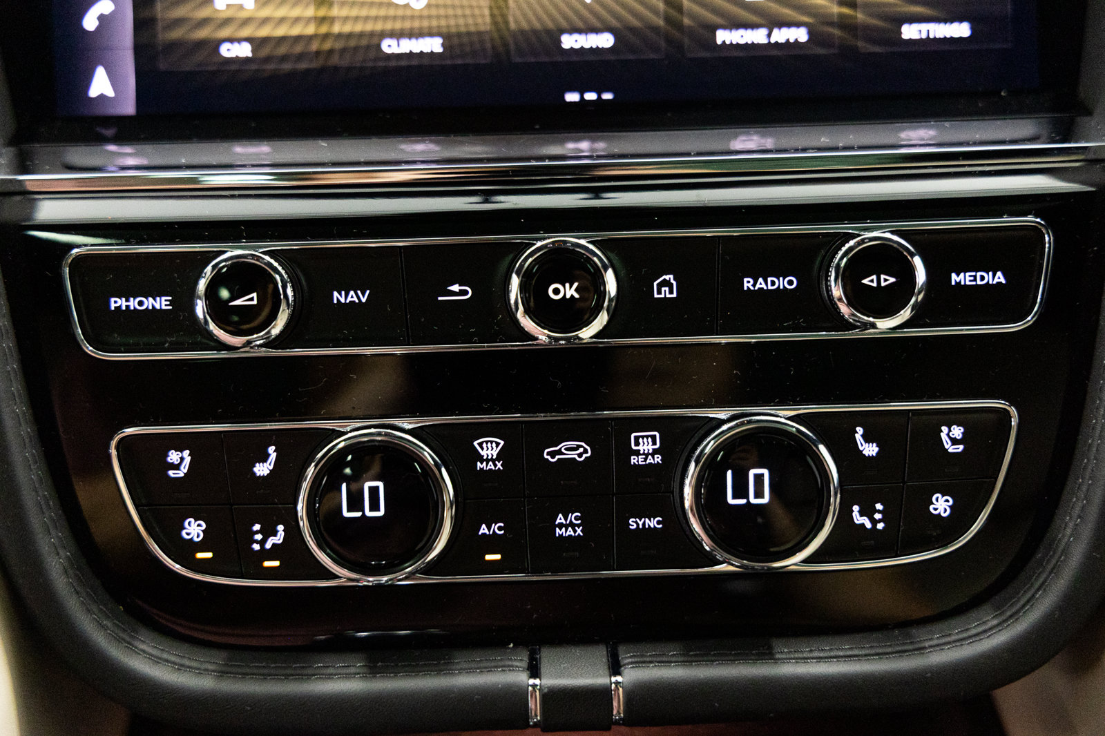Certified 2023 Bentley Bentayga Plug-In Hybrid AWD/4WD image 41