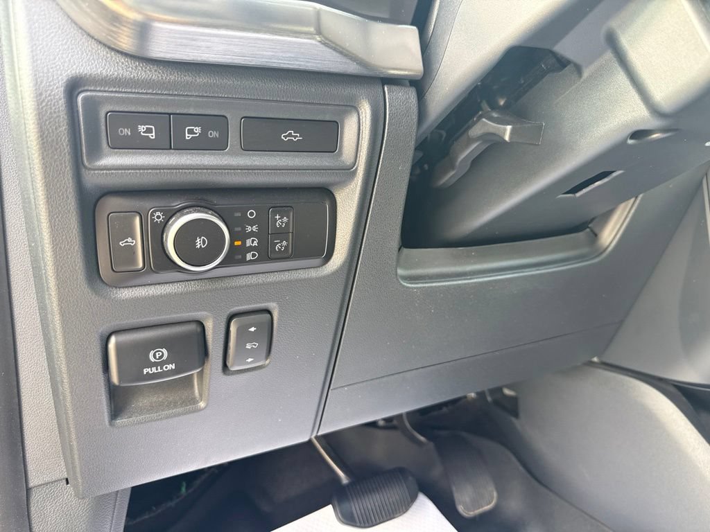 Used 2023 Ford F150 Lariat w/ Max Trailer Tow Package AWD/4WD image 13