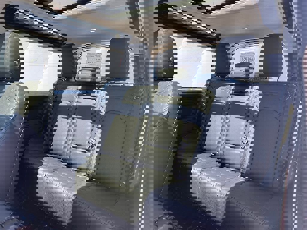 Used 2025 Land Rover Defender 90 S AWD/4WD image 18