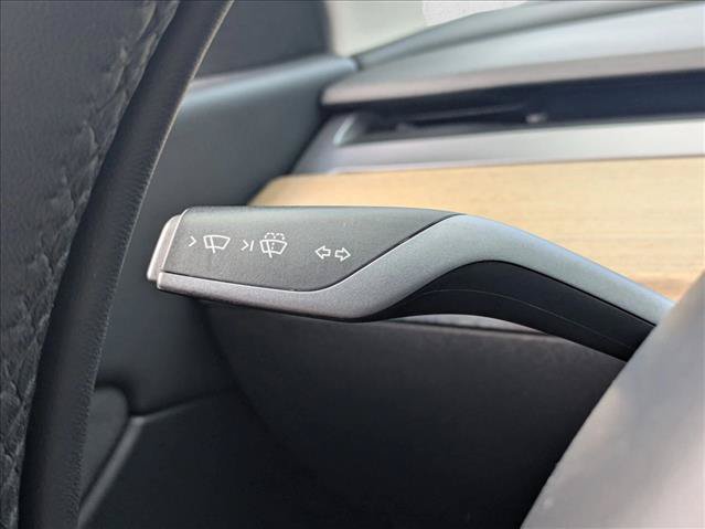 Used 2022 Tesla Model Y Long Range AWD/4WD image 14