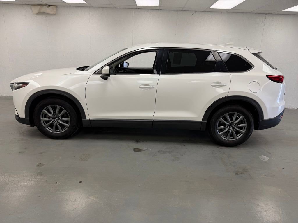 Used 2020 MAZDA CX-9 Touring w/ Touring Premium Package FWD image 2