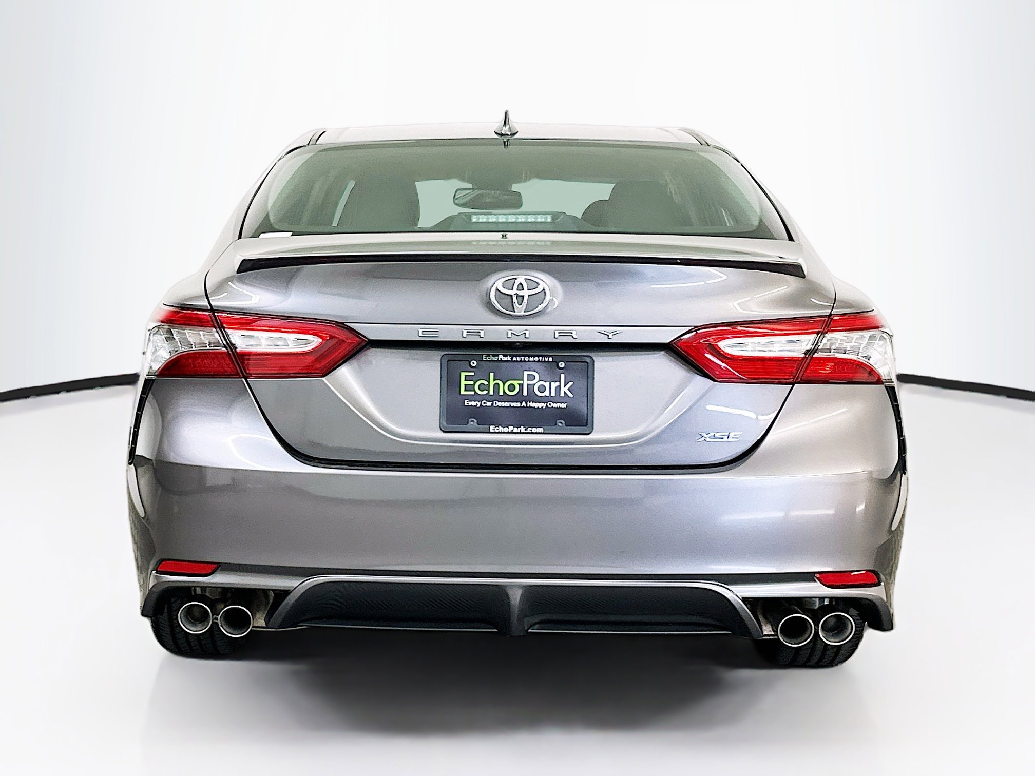 Used 2019 Toyota Camry XSE FWD image 7