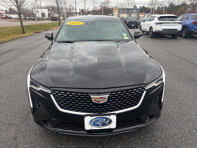 Used 2025 Cadillac CT4 Luxury image 2
