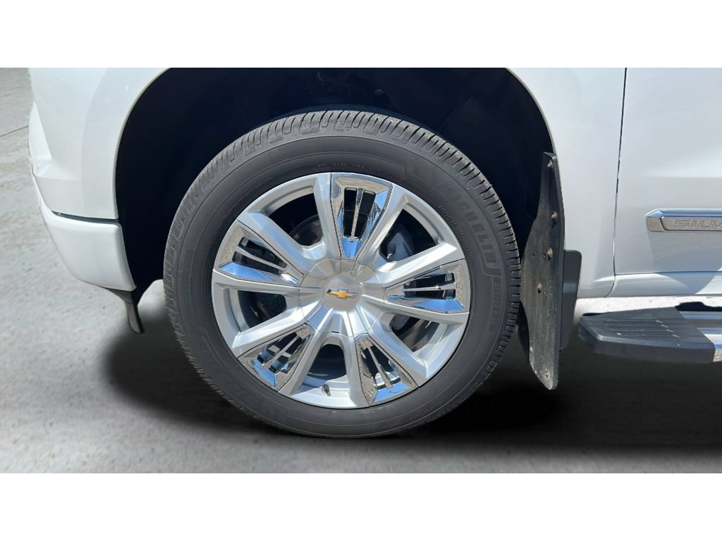 Certified 2023 Chevrolet Silverado 1500 High Country AWD/4WD image 35