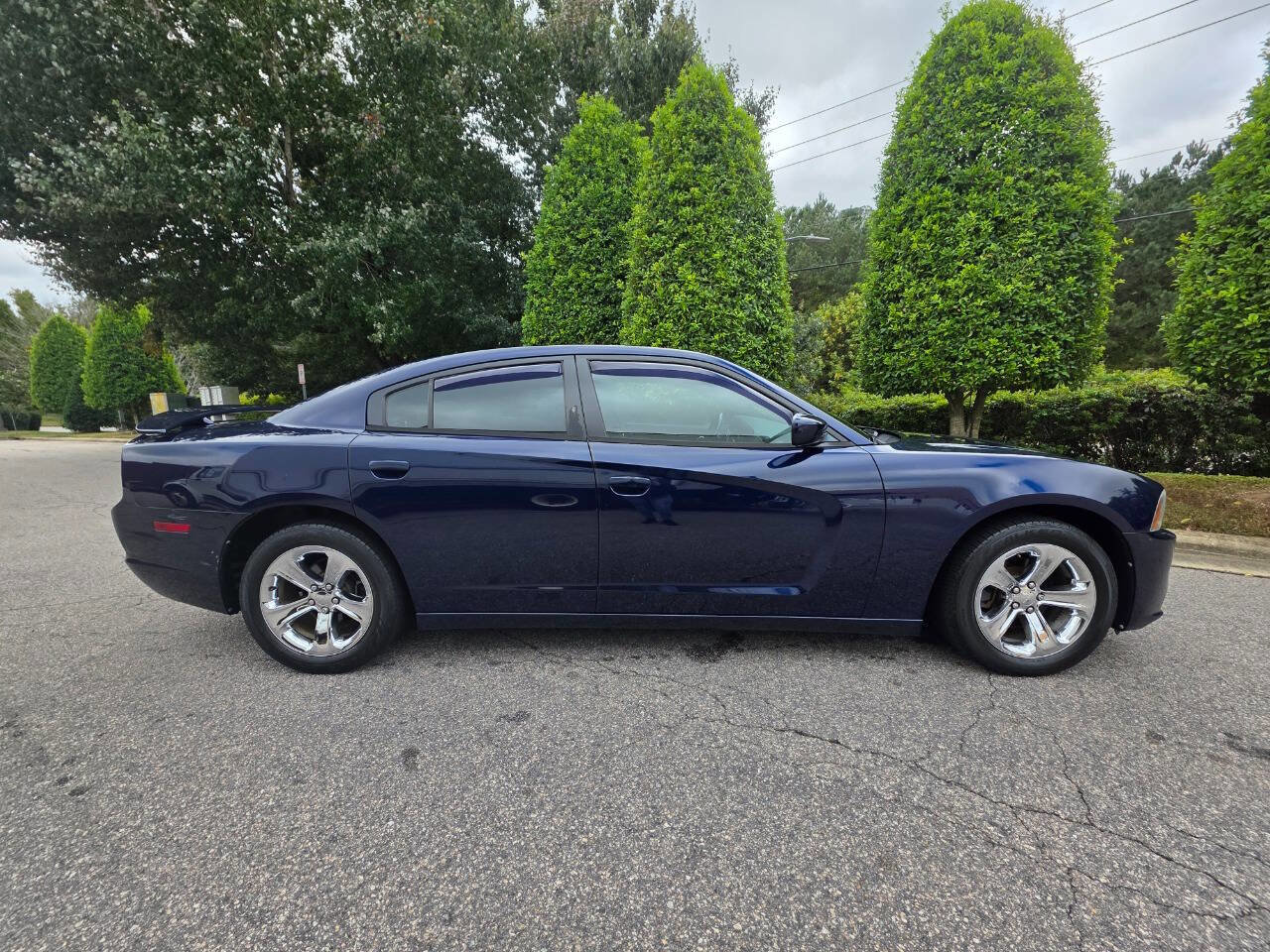 Used 2014 Dodge Charger SE w/ Sport Appearance Group image 6