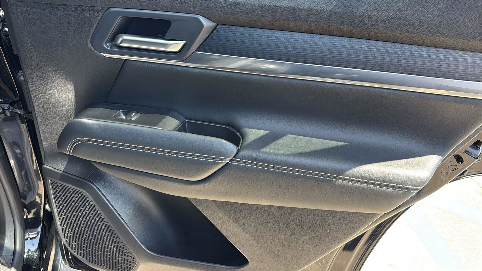 Certified 2025 GMC Terrain Elevation AWD/4WD image 19