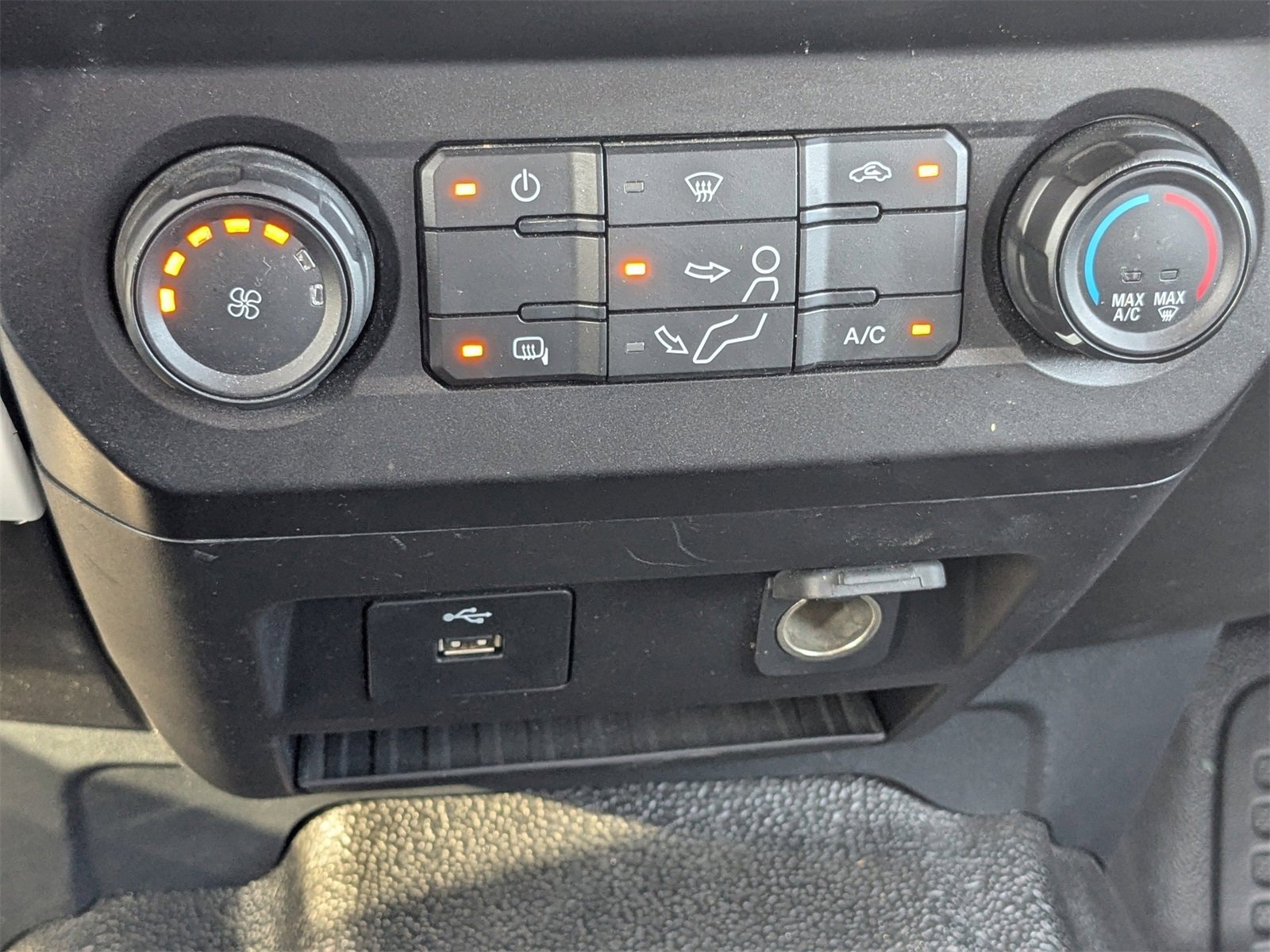 Used 2022 Ford F350 XL w/ Power Equipment Group image 23