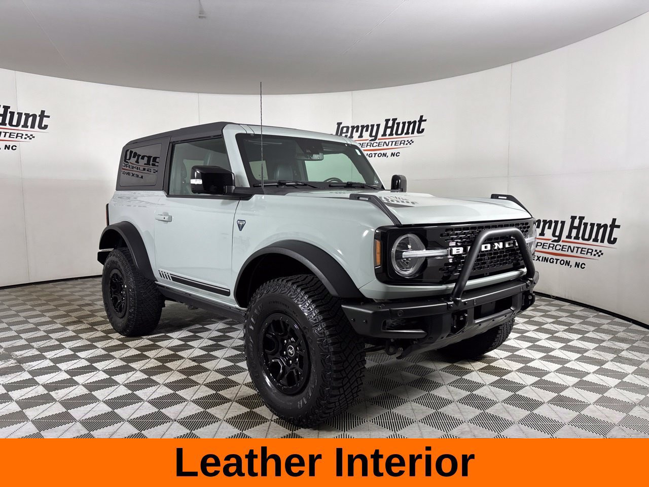 Used 2021 Ford Bronco First Edition AWD/4WD image 4