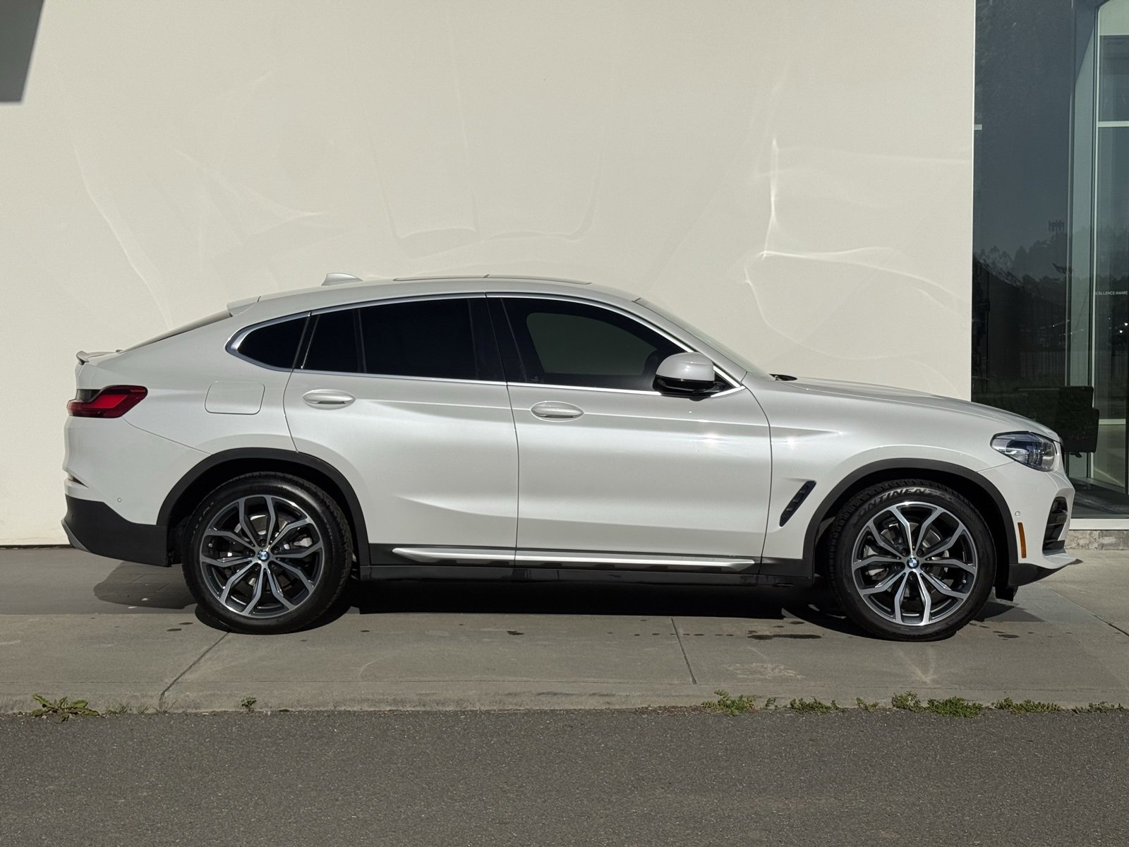 Used 2021 BMW X4 xDrive30i w/ Premium Package image 8