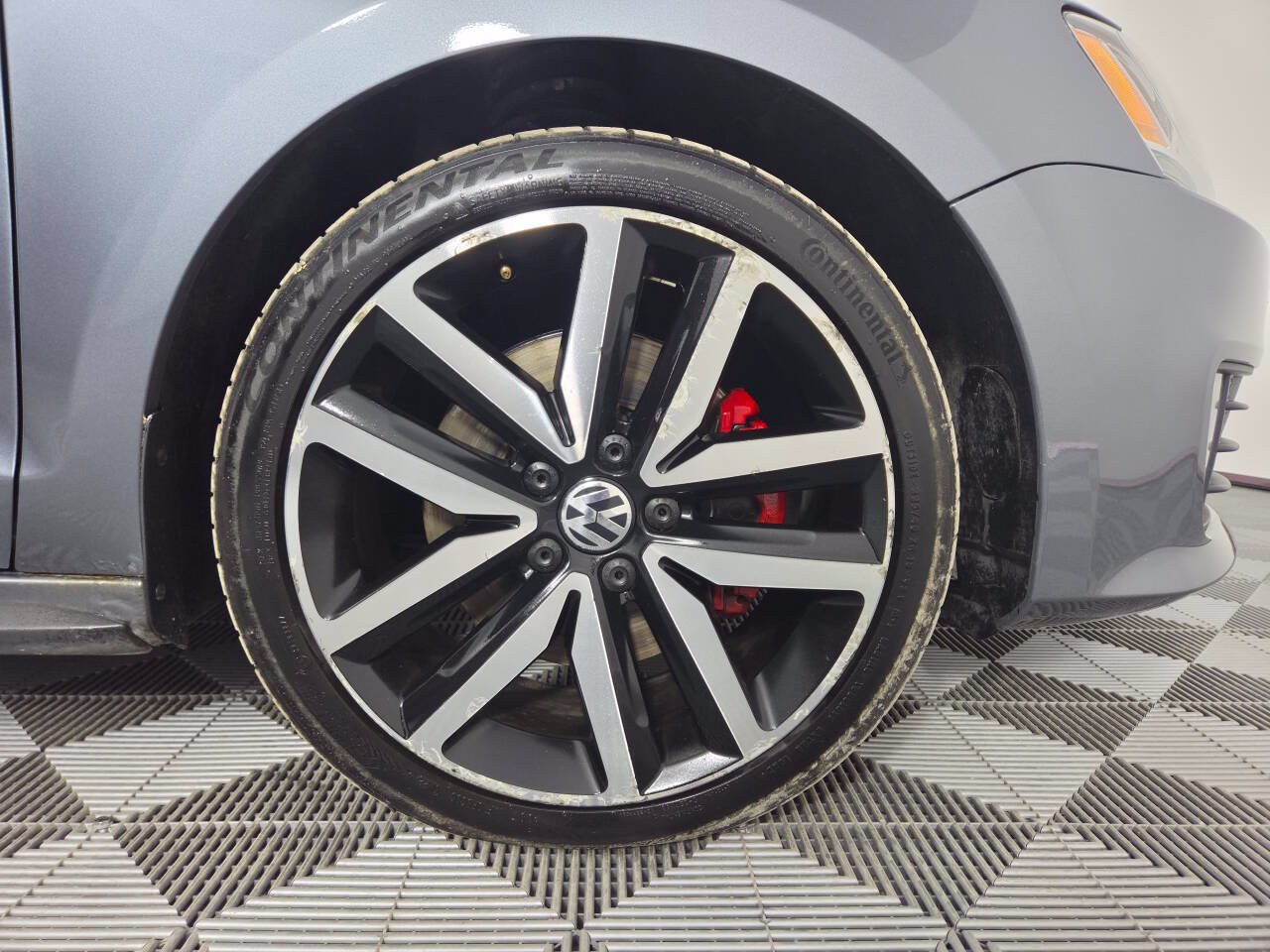 Used 2014 Volkswagen Jetta GLI FWD image 9