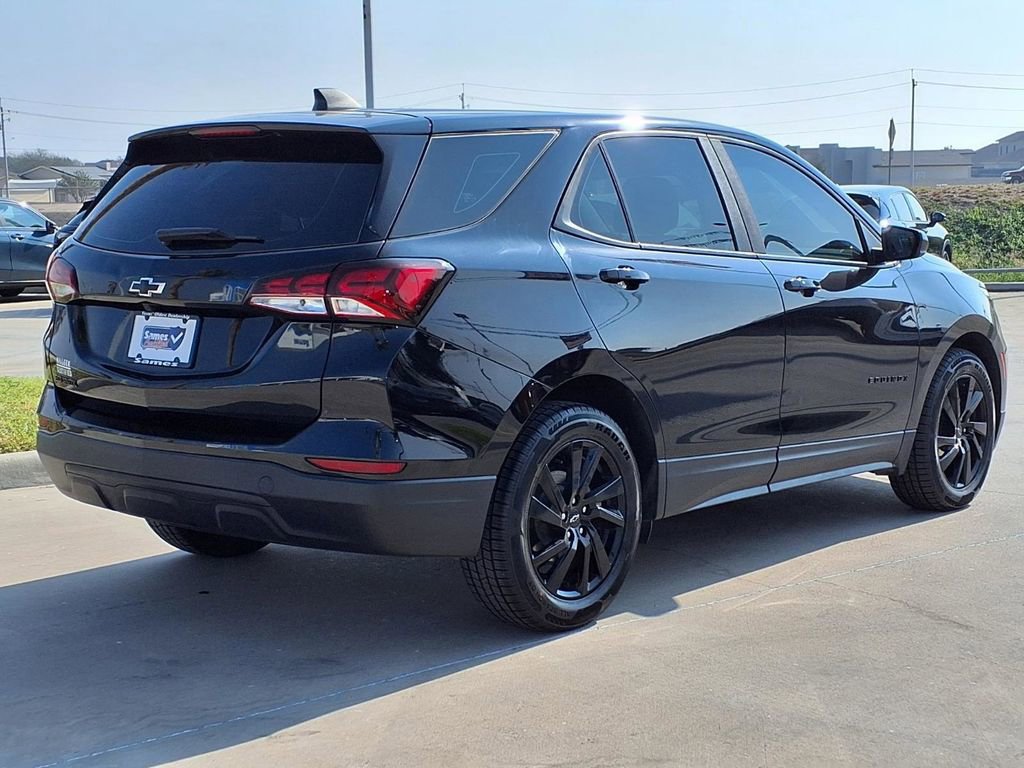 Used 2024 Chevrolet Equinox LS w/ Midnight Edition image 7