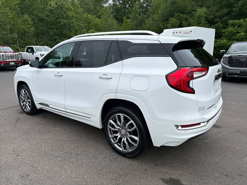 Certified 2024 GMC Terrain Denali w/ Denali Premium Package AWD/4WD image 3