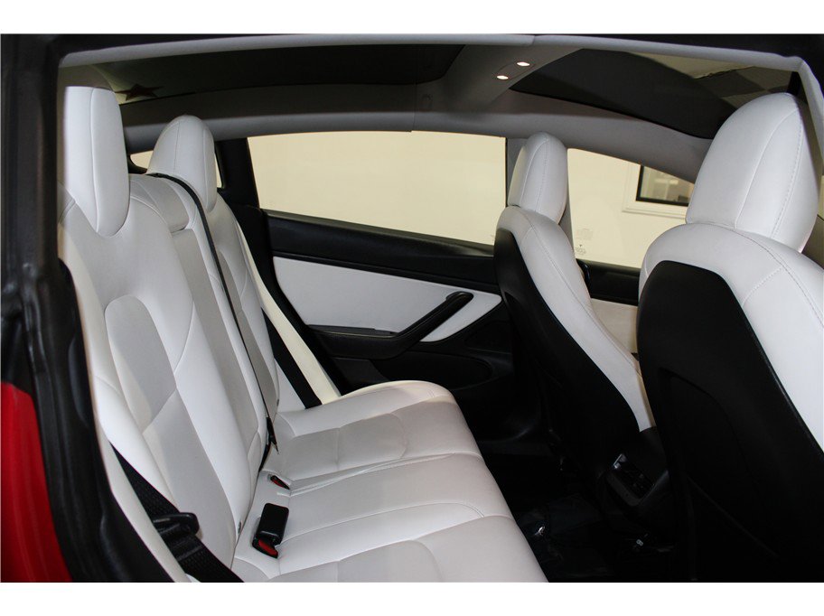 Used 2021 Tesla Model 3 Standard Range Plus image 19