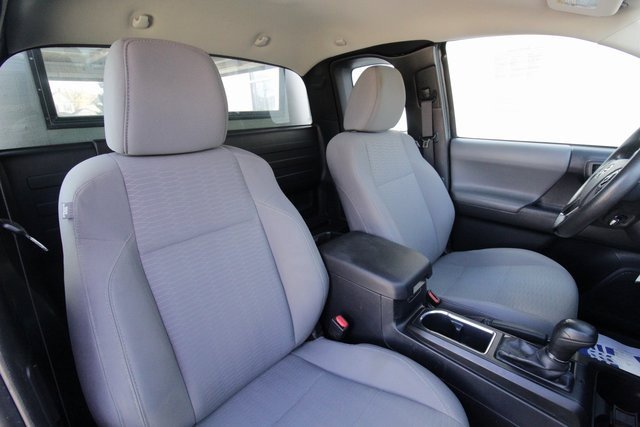 Used 2018 Toyota Tacoma SR5 image 33