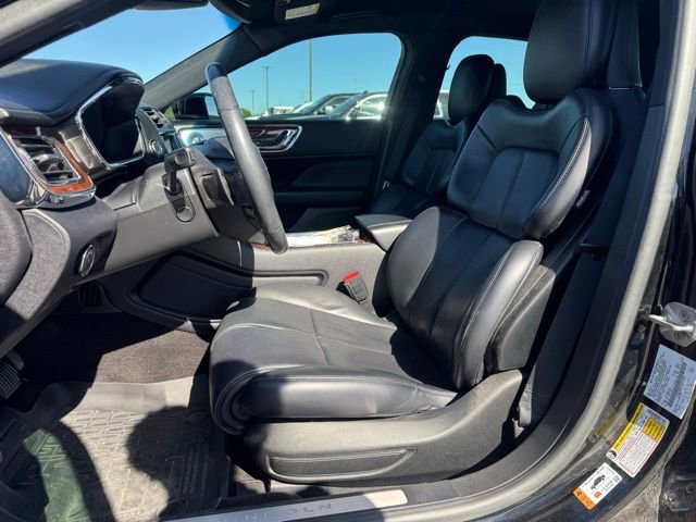 Used 2018 Lincoln Continental Reserve FWD image 10