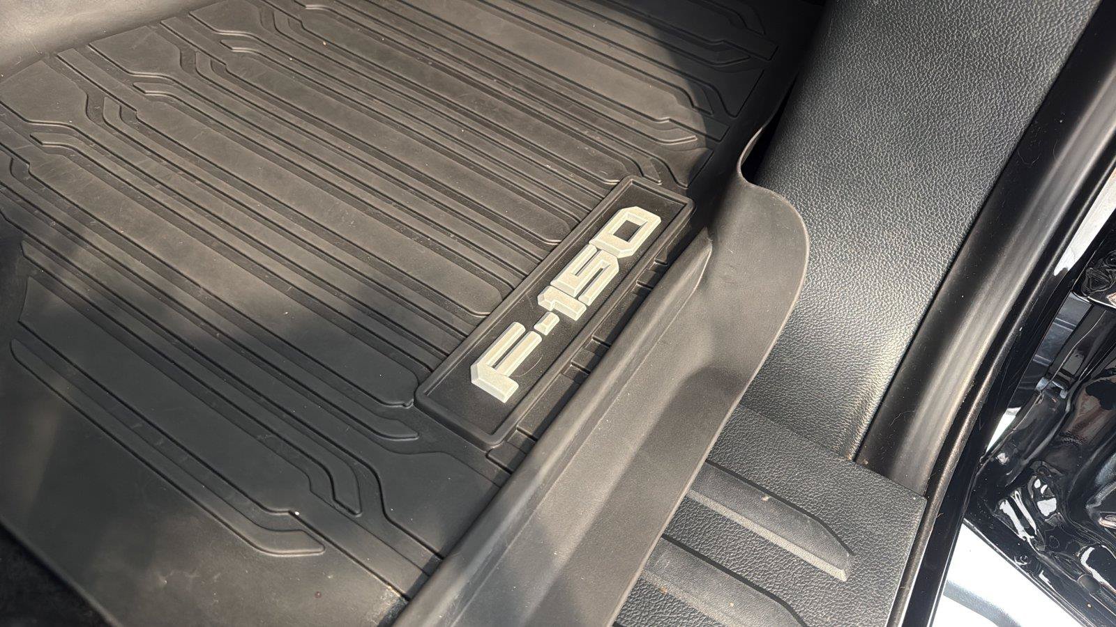 Used 2023 Ford F150 Lariat w/ FX4 Off-Road Package AWD/4WD image 37